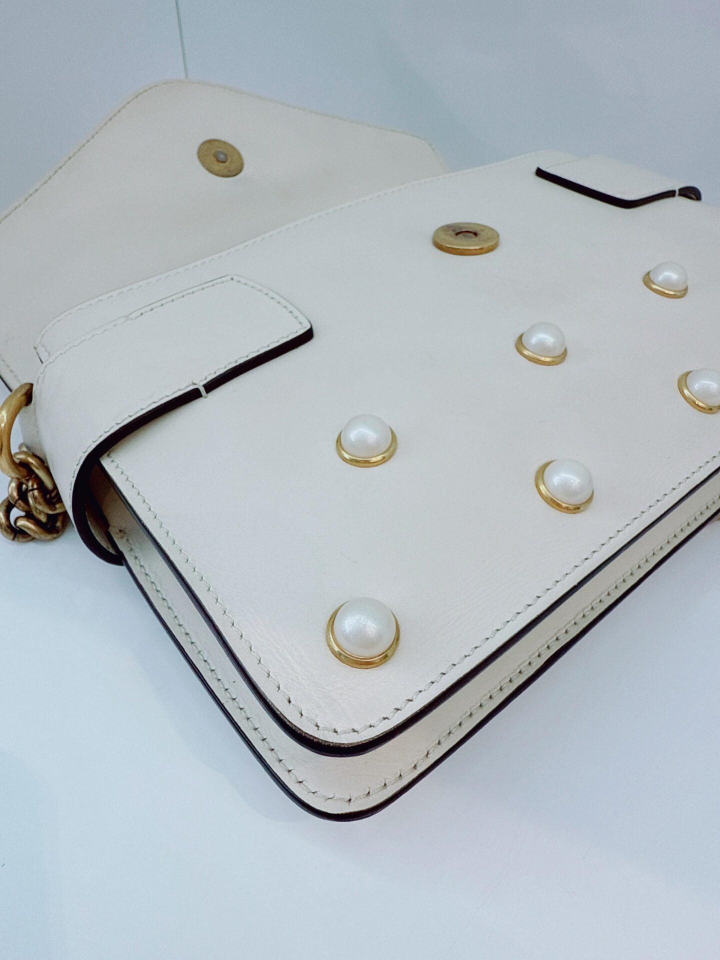 WHITE CALF LEATHER MINI QUEEN MARGARET BROADWAY CROSSBODY BAG
