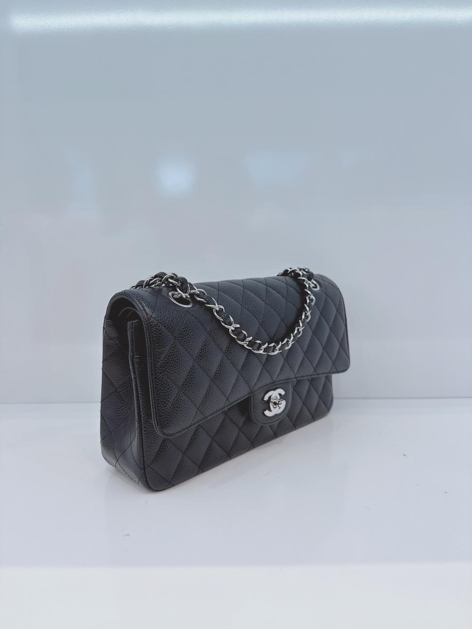 BLACK QUILTED CAVIAR LEATHER MEDIUM CLASSIC DOUBLE FLAP HANDBAG SILVER HARDWARE