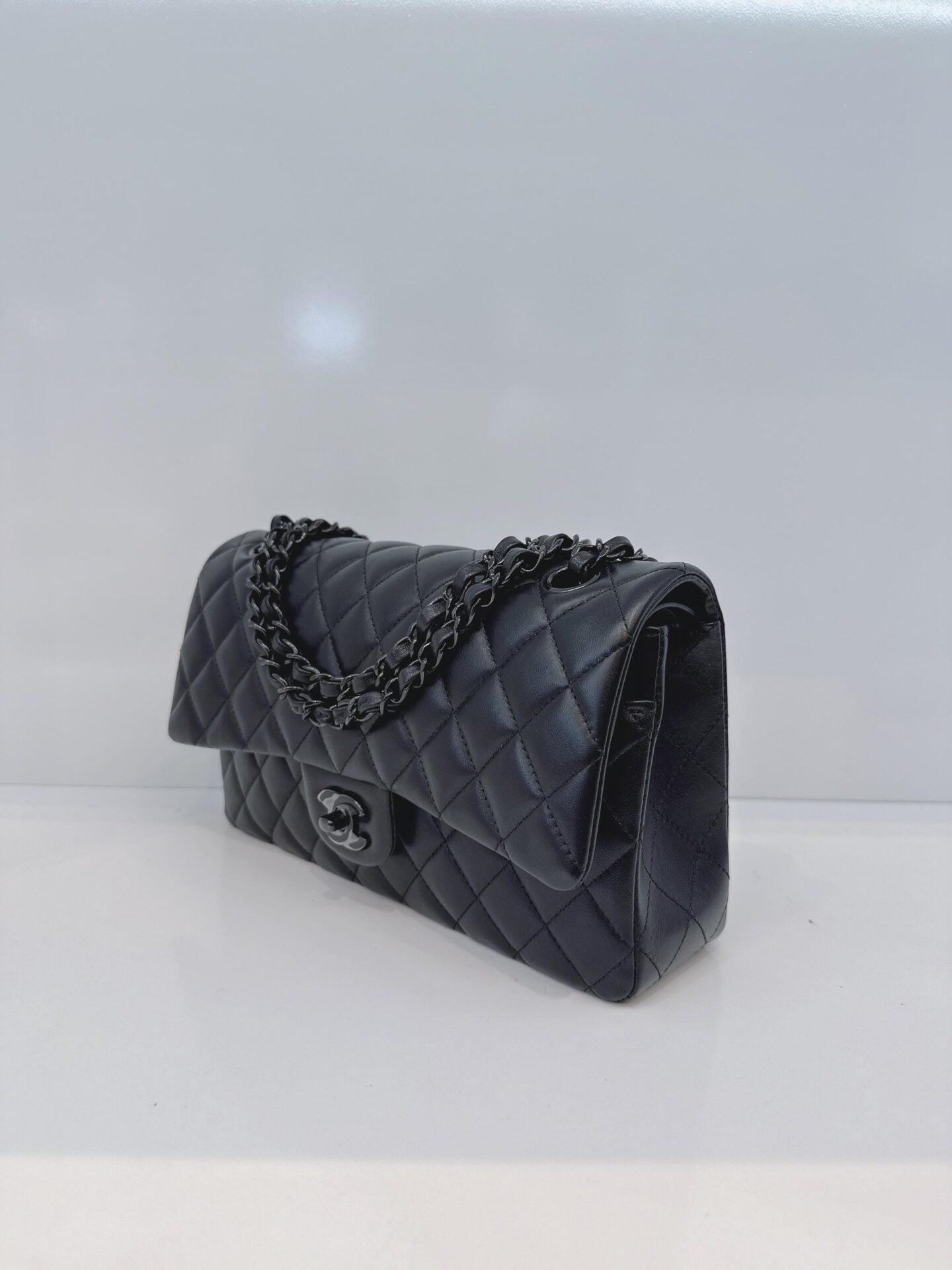 SO BLACK QUILTED LAMBSKIN LEATHER MEDIUM CLASSIC DOUBLE FLAP HANDBAG