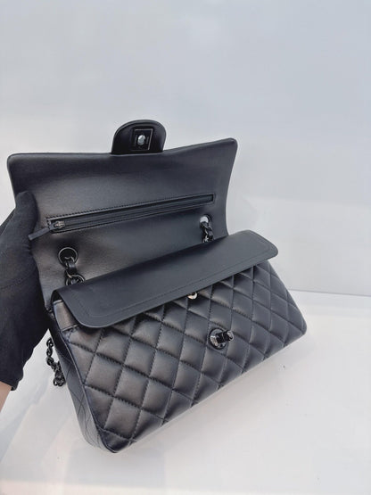 SO BLACK QUILTED LAMBSKIN LEATHER MEDIUM CLASSIC DOUBLE FLAP HANDBAG