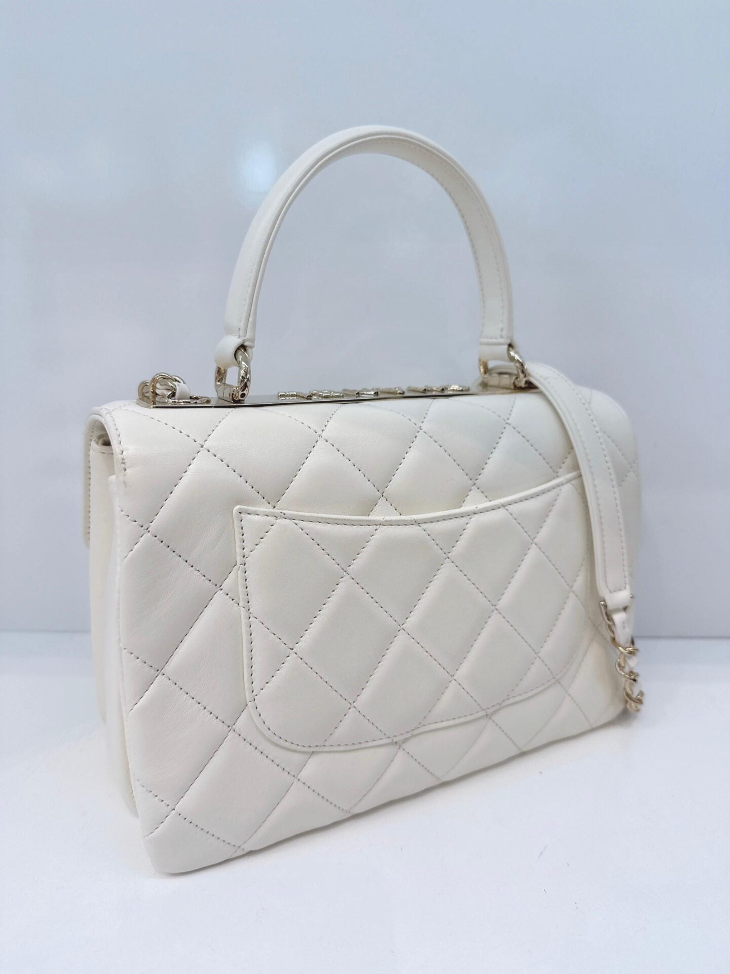 WHITE LAMBSKIN LEATHER SMALL TRENDY CC TOP HANDLE BAG