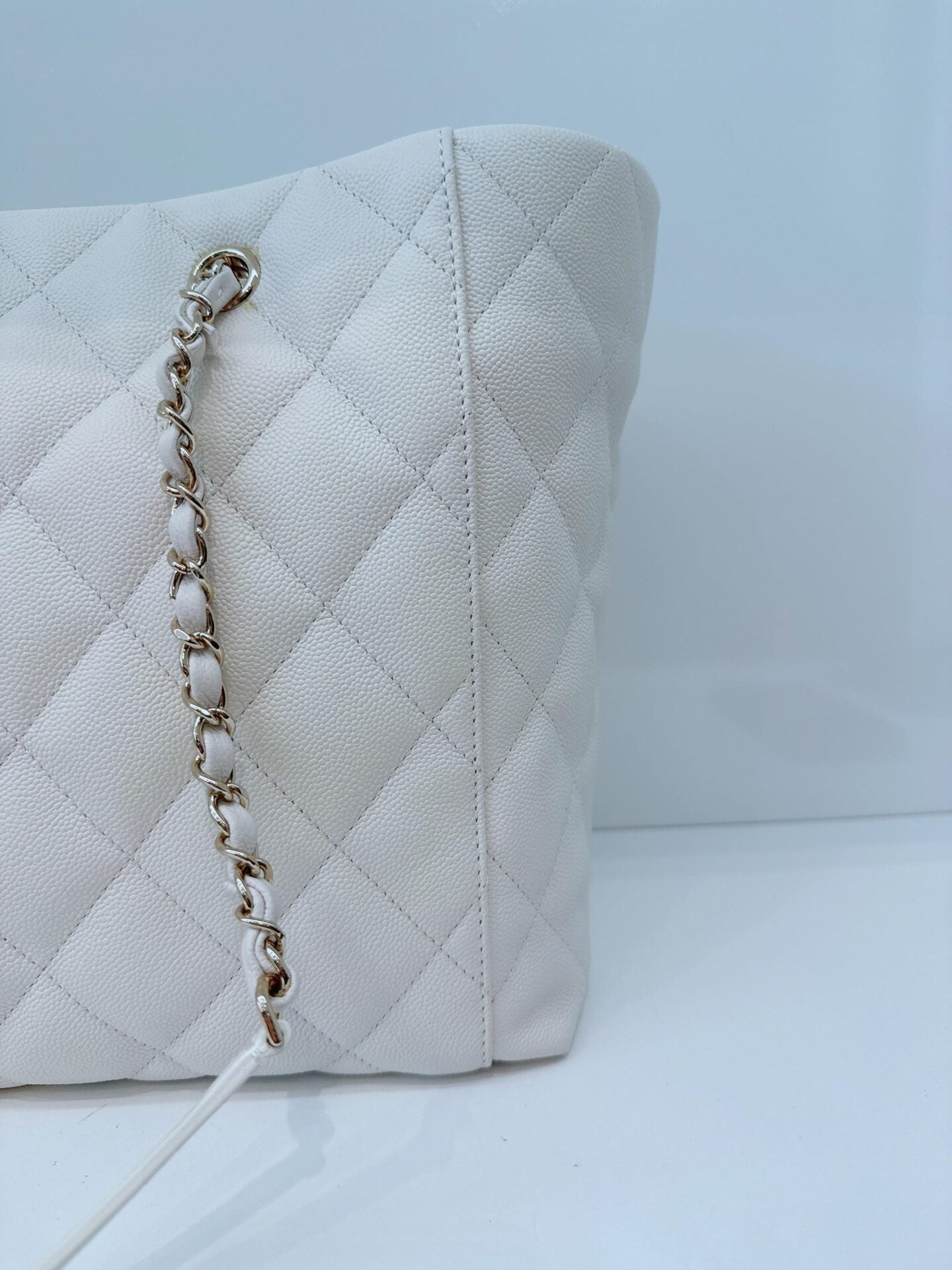 WHITE CAVIAR LEATHER 2023 LARGE SHOPPING TOTE BAG