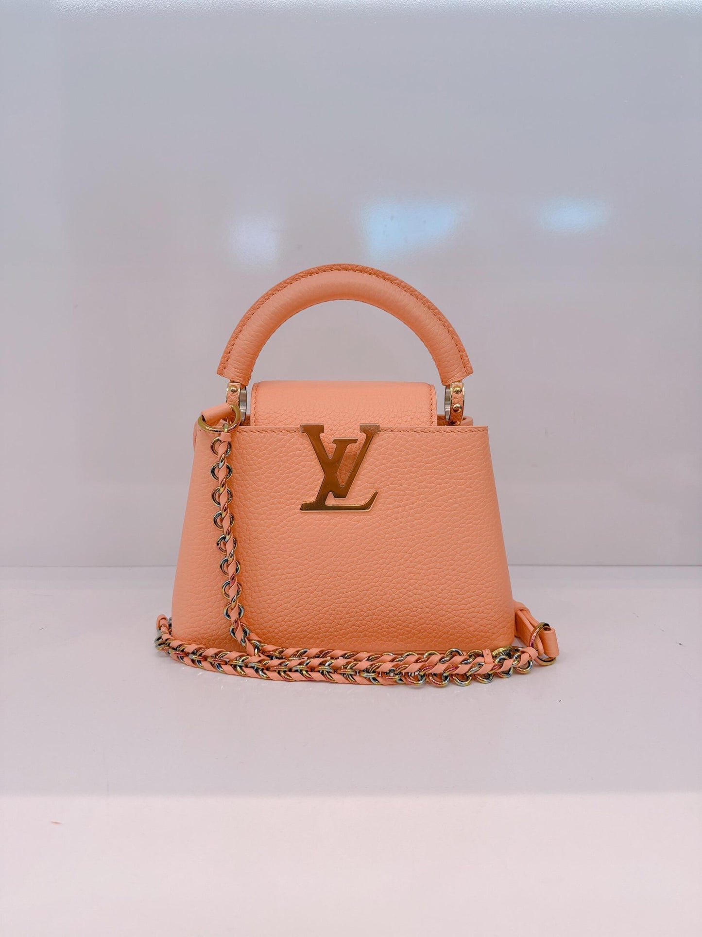 APRICOT TAURILLON LEATHER MINI CAPUCINES