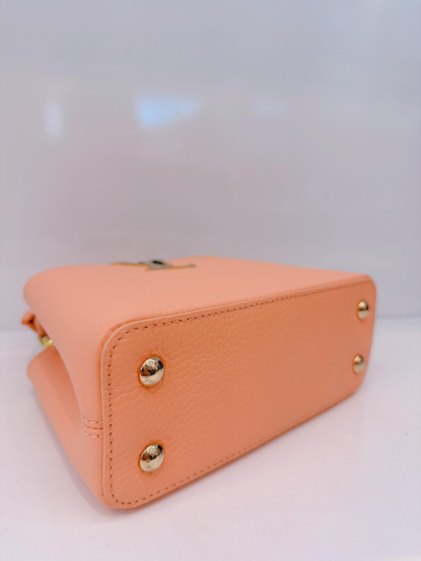 APRICOT TAURILLON LEATHER MINI CAPUCINES