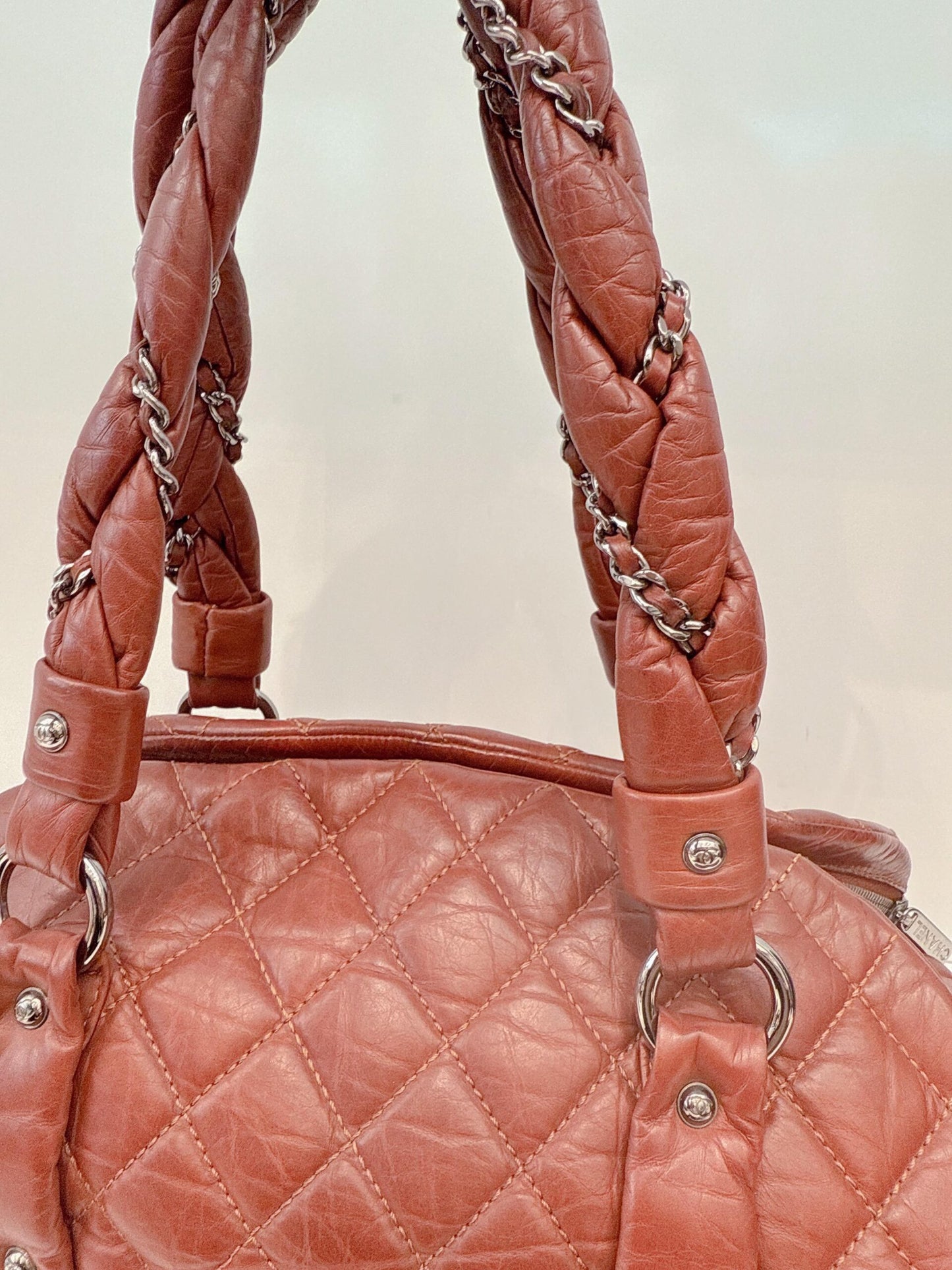 BROWN DISTRESSED LAMBSKIN VINTAGE LIGNE LADY BRAIDE TOTE BAG