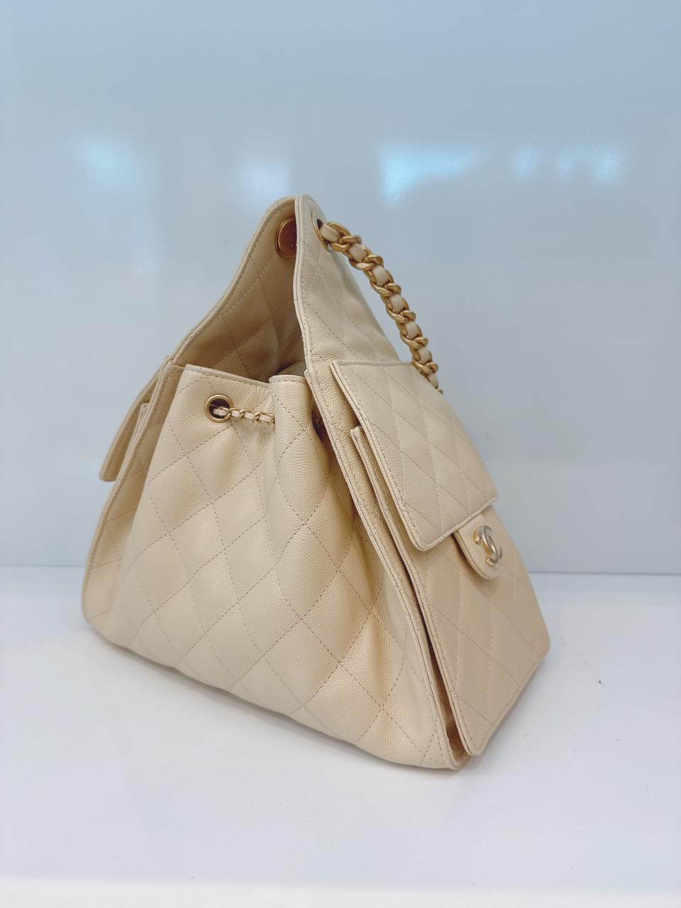BEIGE GRAINED CALFSKIN LEATHER CHANEL 25 SMALL HANDBAG
