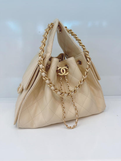 BEIGE GRAINED CALFSKIN LEATHER CHANEL 25 SMALL HANDBAG