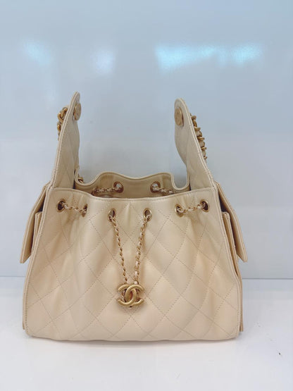 BEIGE GRAINED CALFSKIN LEATHER CHANEL 25 SMALL HANDBAG