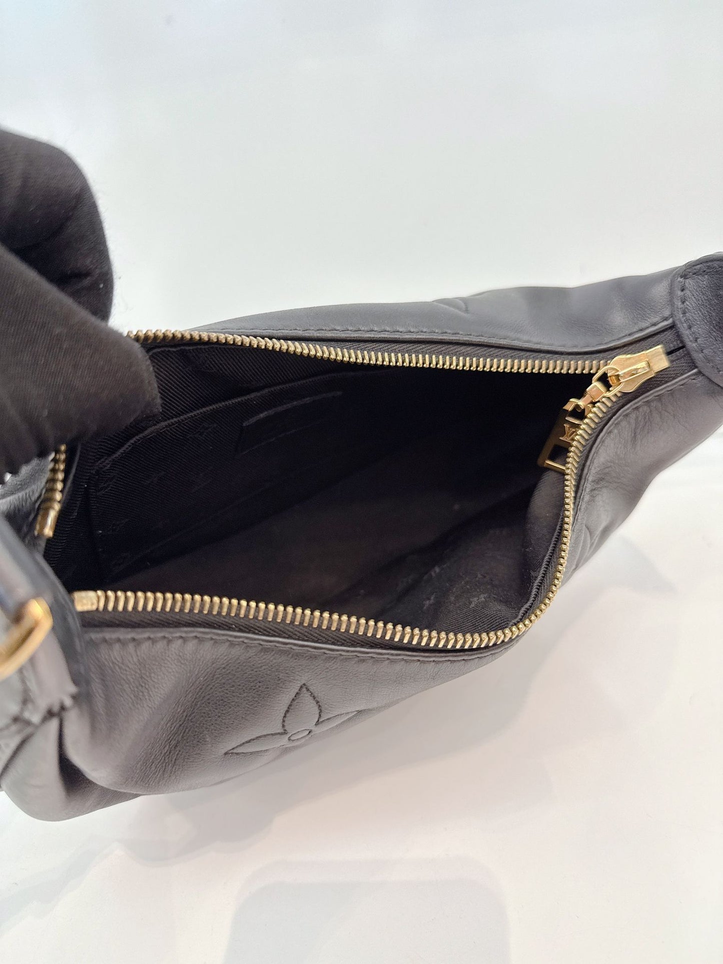 BLACK BUBBLEGRAM LEATHER  OVER THE MOON BAG