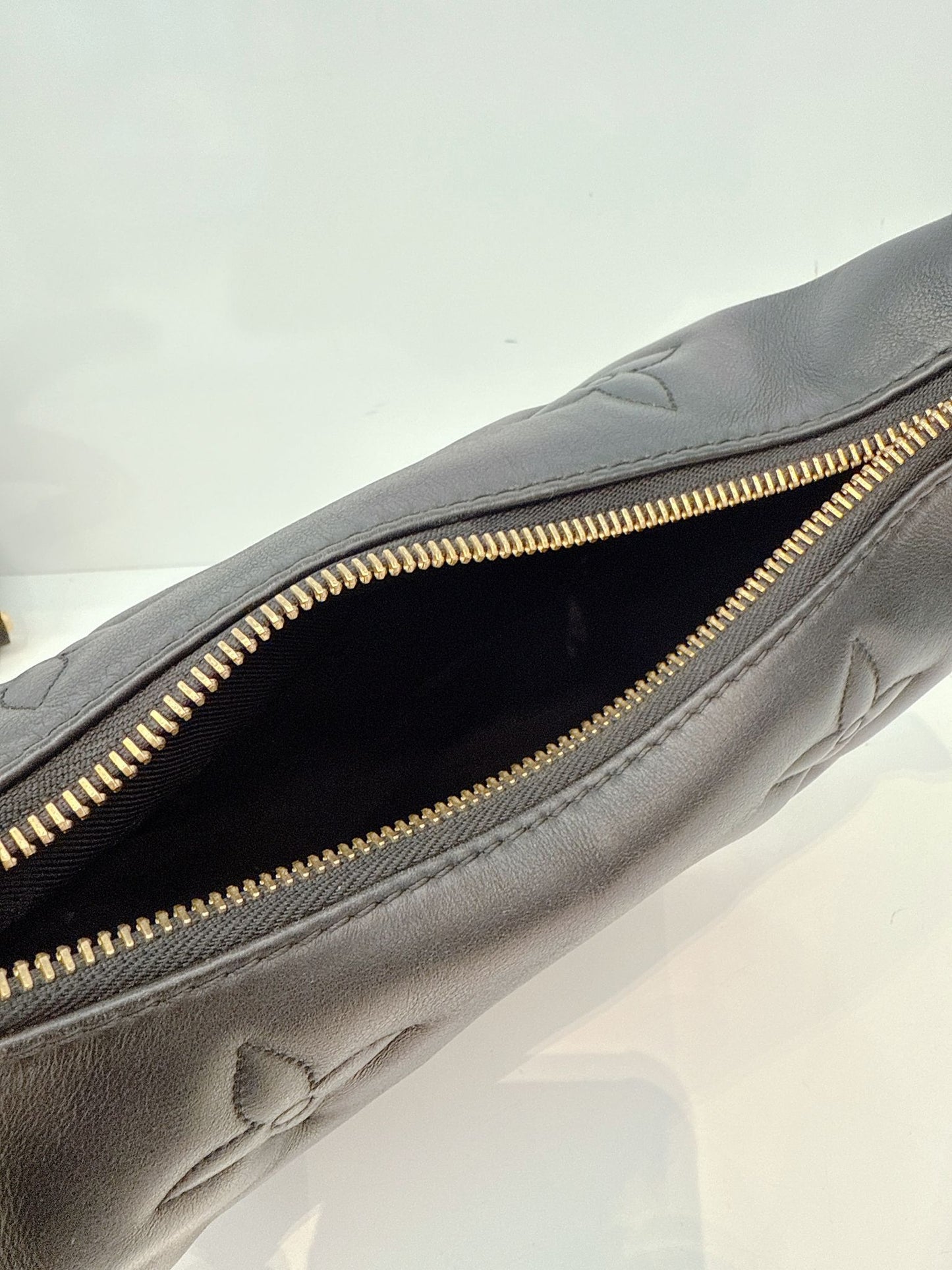 BLACK BUBBLEGRAM LEATHER  OVER THE MOON BAG