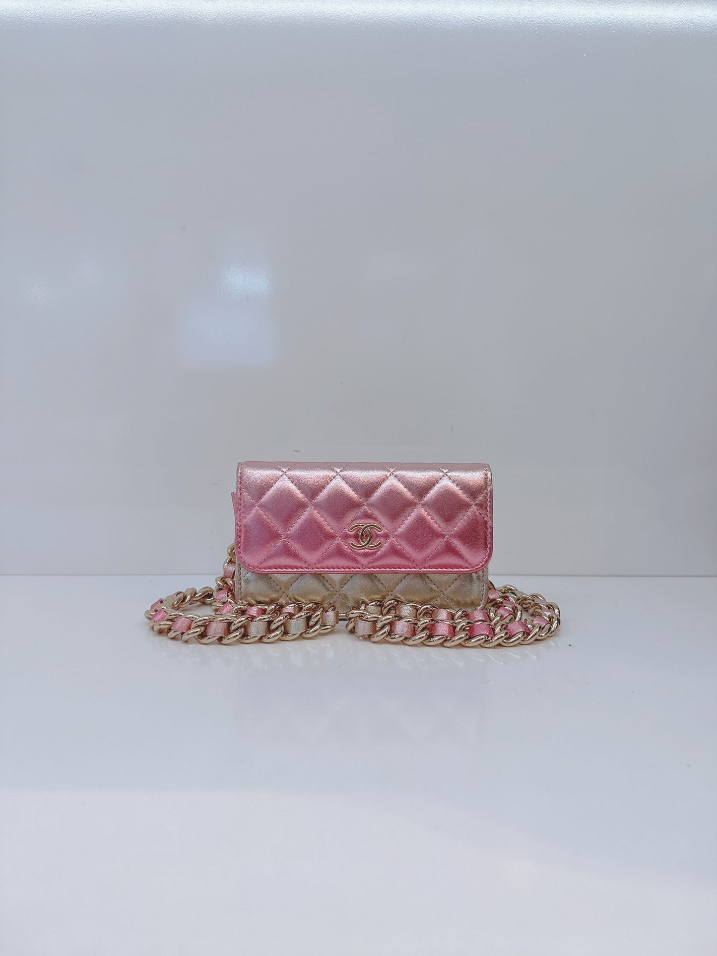 METALLIC SILVER PINK QUILTED LEATHER COCO PUNK WALLET ON CHAIN