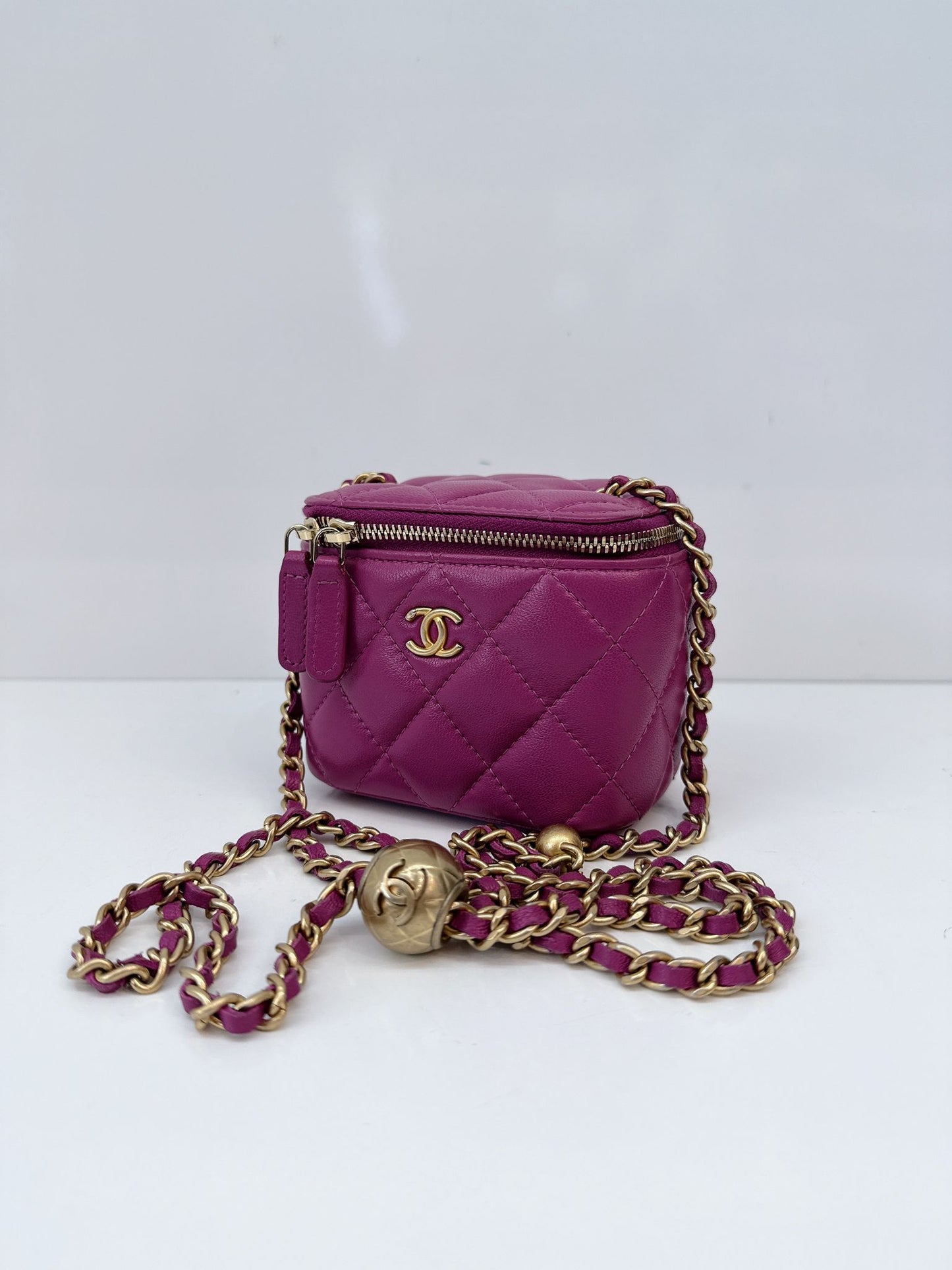 PURPLE LAMBSKIN MATELASSE COCO BALL CHAIN POUCH SHOULDER BAG