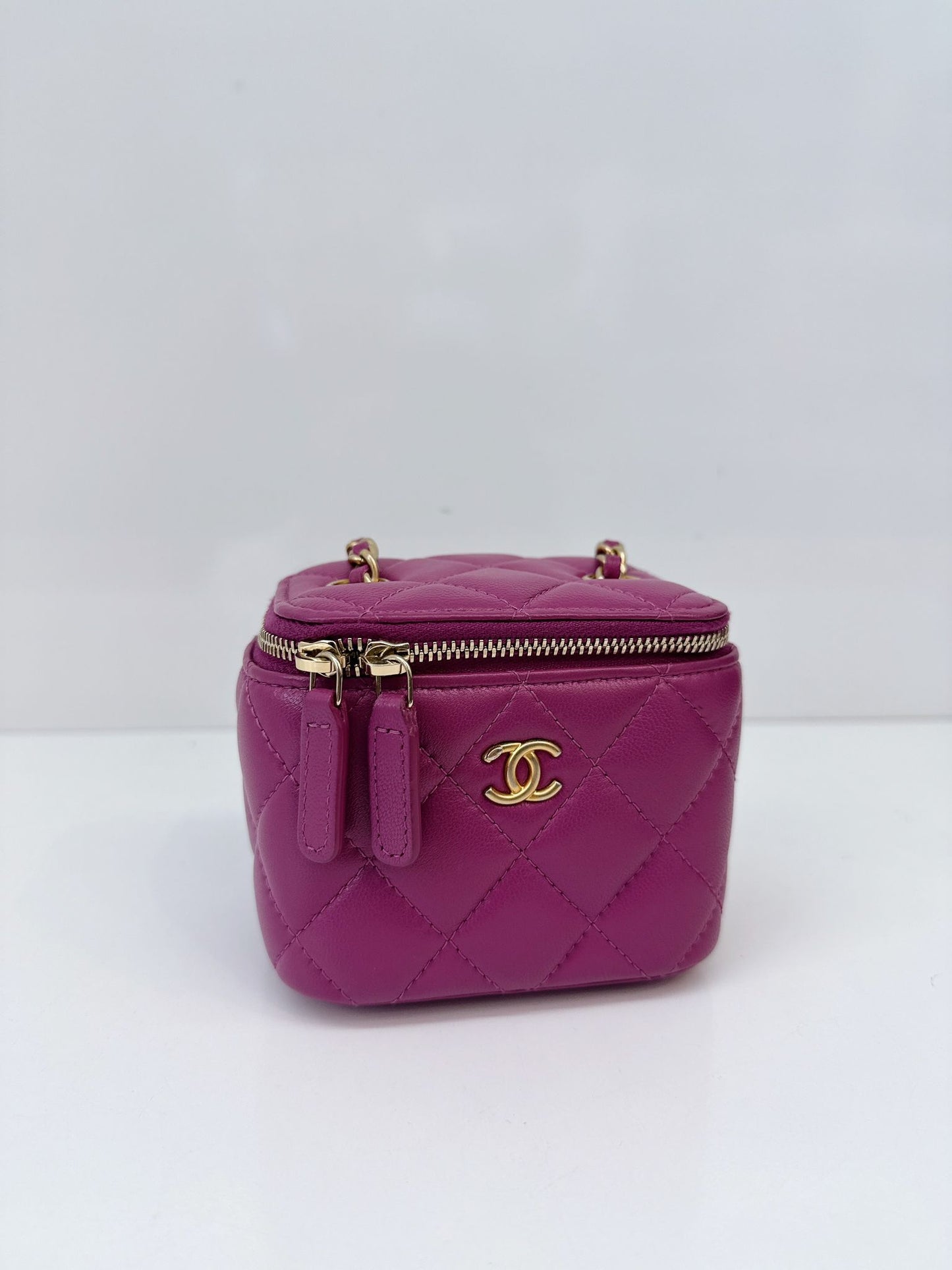 PURPLE LAMBSKIN MATELASSE COCO BALL CHAIN POUCH SHOULDER BAG
