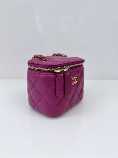 PURPLE LAMBSKIN MATELASSE COCO BALL CHAIN POUCH SHOULDER BAG