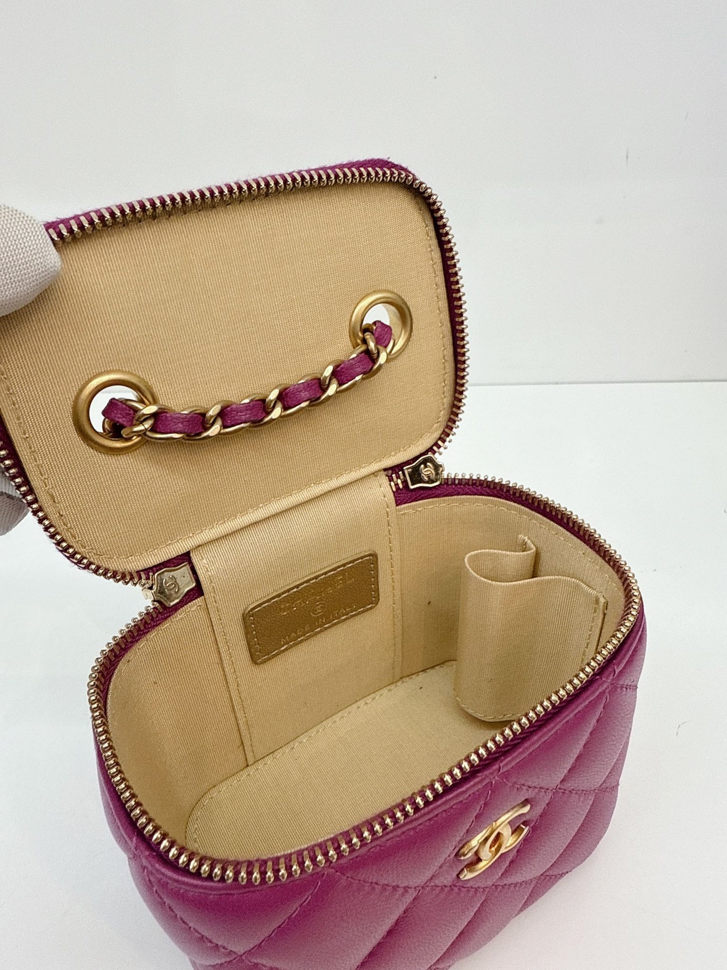 PURPLE LAMBSKIN MATELASSE COCO BALL CHAIN POUCH SHOULDER BAG