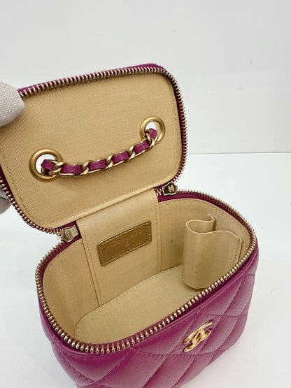 PURPLE LAMBSKIN MATELASSE COCO BALL CHAIN POUCH SHOULDER BAG