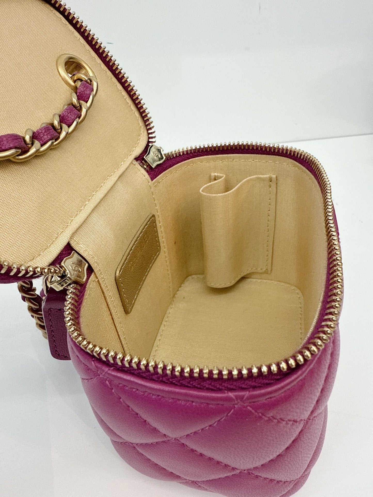 PURPLE LAMBSKIN MATELASSE COCO BALL CHAIN POUCH SHOULDER BAG