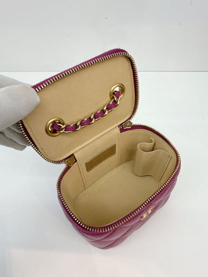 PURPLE LAMBSKIN MATELASSE COCO BALL CHAIN POUCH SHOULDER BAG