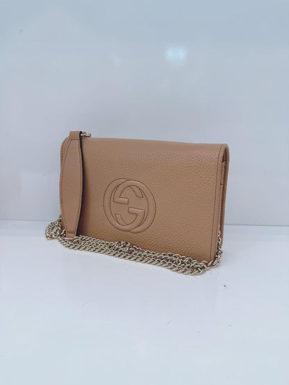 BEIGE CALFSKIN SOHO WALLET ON CHAIN