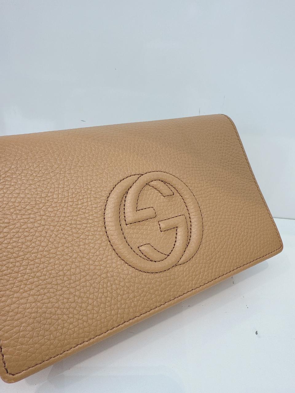 BEIGE CALFSKIN SOHO WALLET ON CHAIN