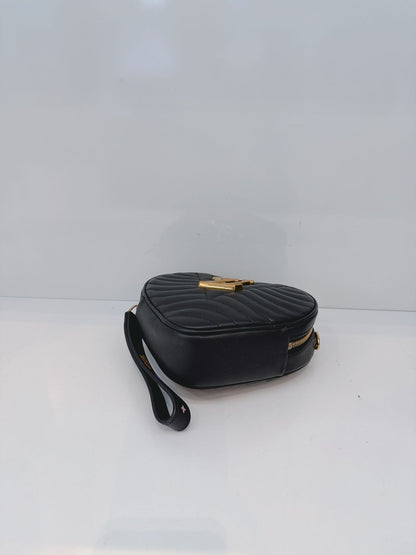BLACK NEW WAVE HEART BAG