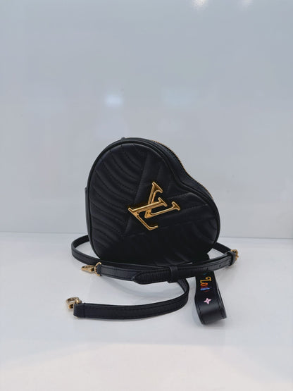 BLACK NEW WAVE HEART BAG