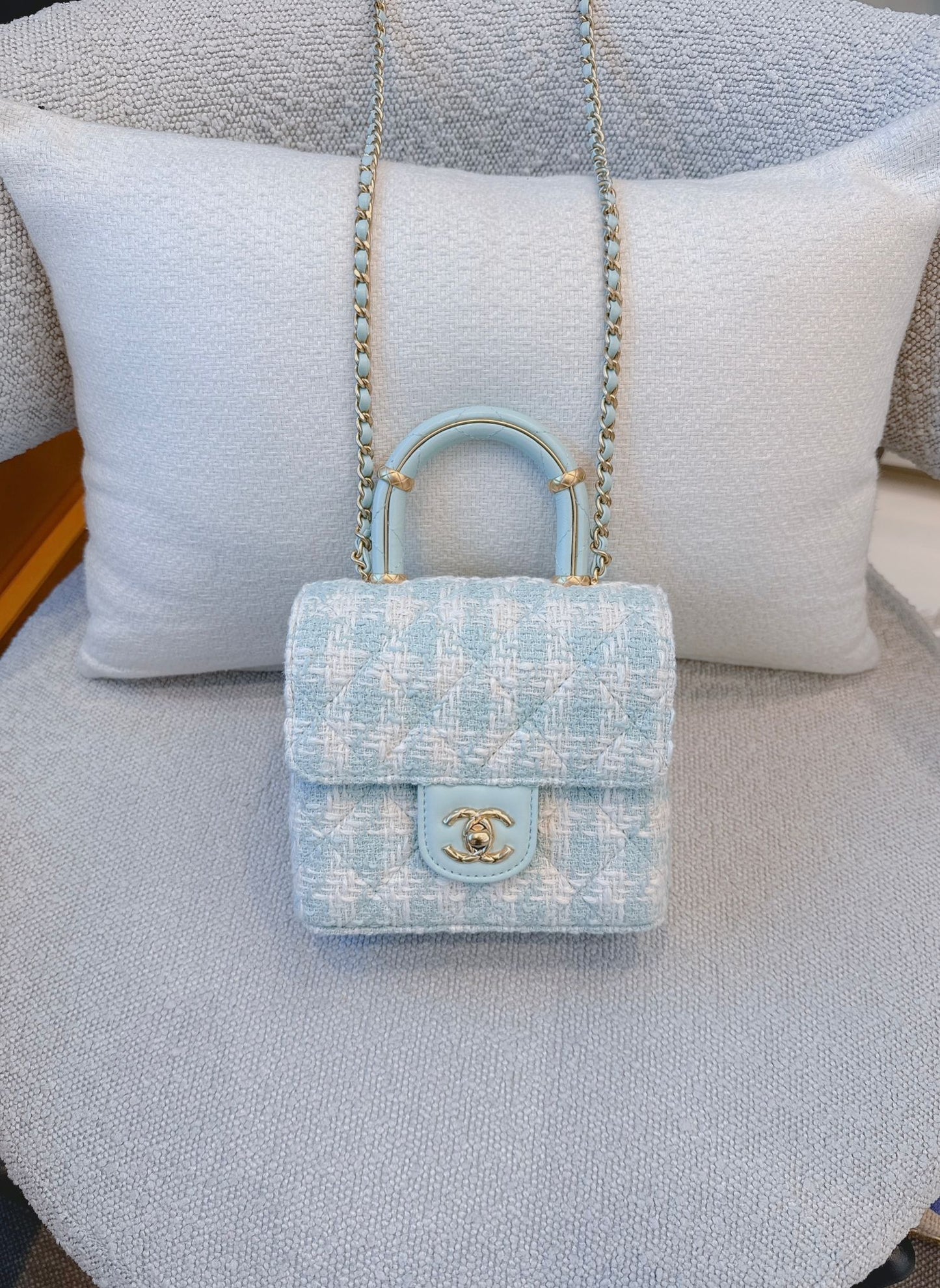 MINI SQUARE FLAP WITH TOP HANDLE  - LAMB TIFFANY BLUE ECRU TWEED GOLD HARDWARE