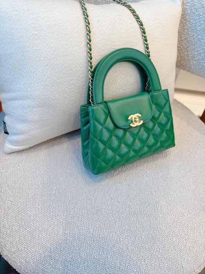 EMERALD GREEN QUILTED AGED CALFSKIN LEATHER SMALL KELLY SHOPPER BAG GOLD TONE HARDWARE