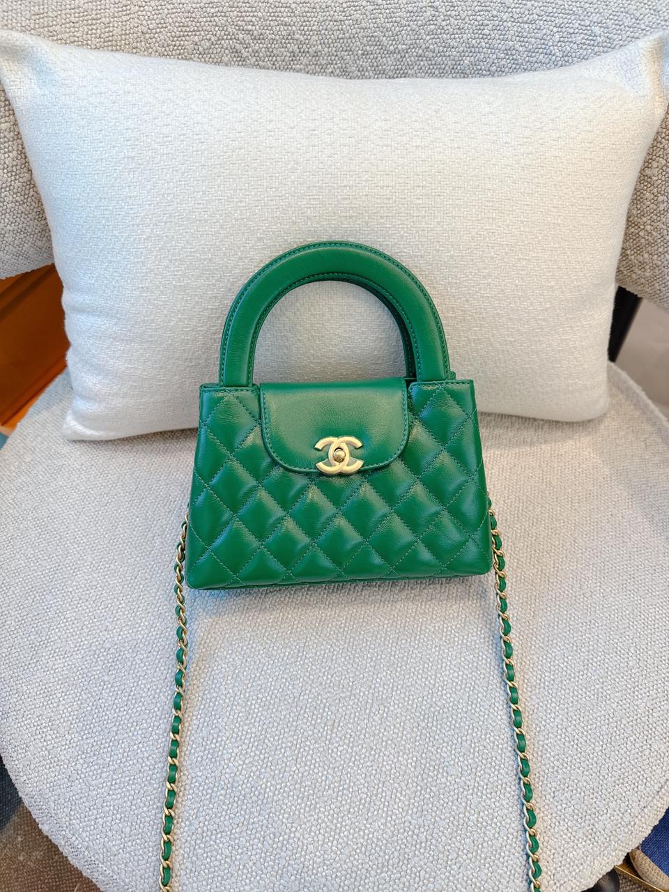 EMERALD GREEN QUILTED AGED CALFSKIN LEATHER SMALL KELLY SHOPPER BAG GOLD TONE HARDWARE