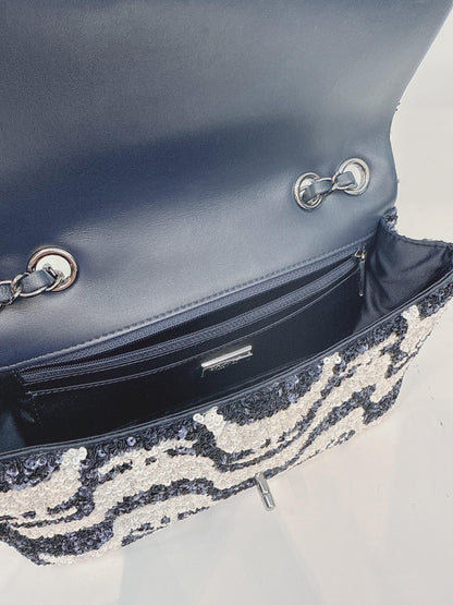 DARK BLUE AND WHITE SEQUINS MEDIUM FLAP BAG