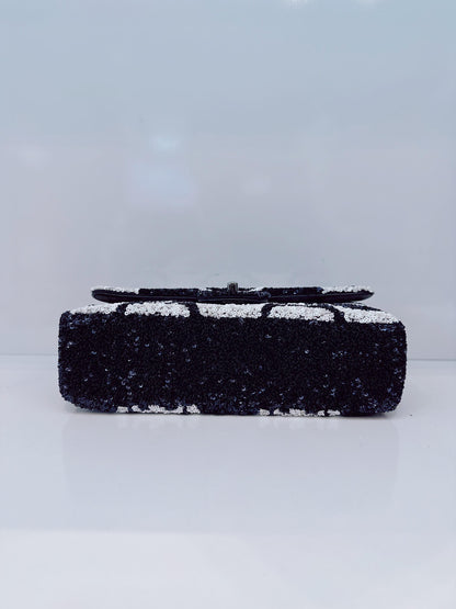 DARK BLUE AND WHITE SEQUINS MEDIUM FLAP BAG