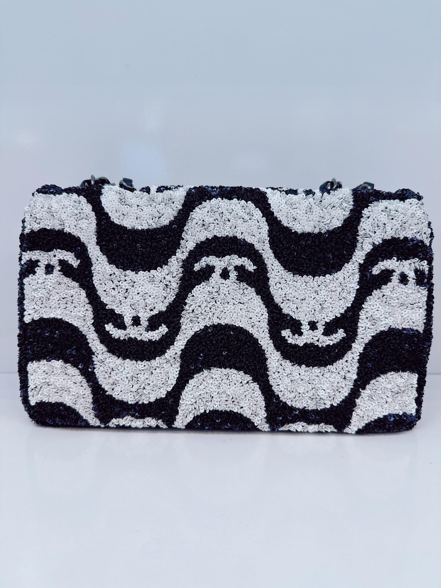 DARK BLUE AND WHITE SEQUINS MEDIUM FLAP BAG