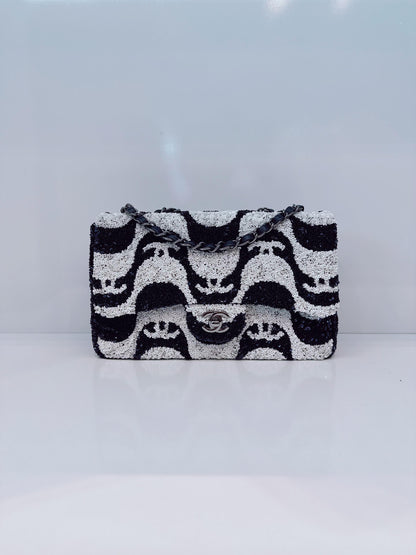 DARK BLUE AND WHITE SEQUINS MEDIUM FLAP BAG