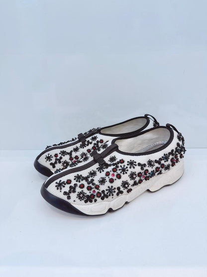 WHITE MESH FUSION EMBELLISHED SLIP ON SNEAKERS 40.5