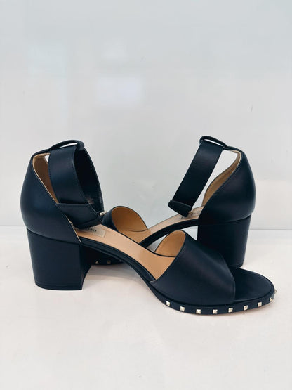 BLACK LEATHER ROCKSTUD SANDALS 40.5