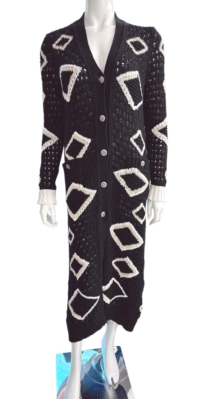 BLACK WHITE DIAMOND PATTERN KNIT LONG CARDIGAN 34