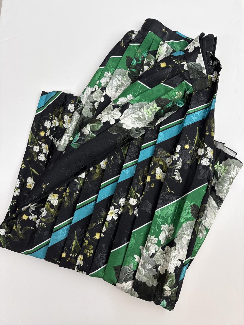 BLACK MULTICOLOR FLORAL PRINT TOP AND SKIRT SET 38/36