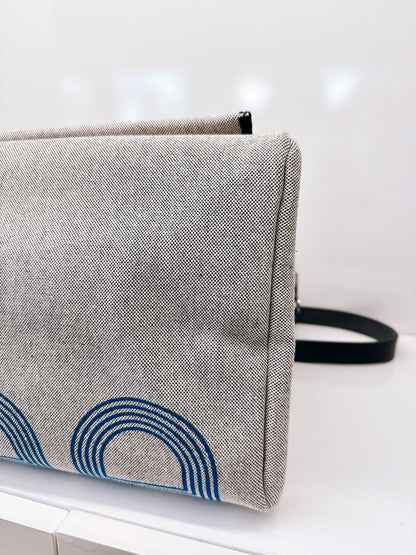 ECRU/BLEU ZELLIGE/NOIR H PLUME CANVAS WITH EBENE HUNTER LEATHER HERBAG ZIP CABINE 50 TRAVEL BAG