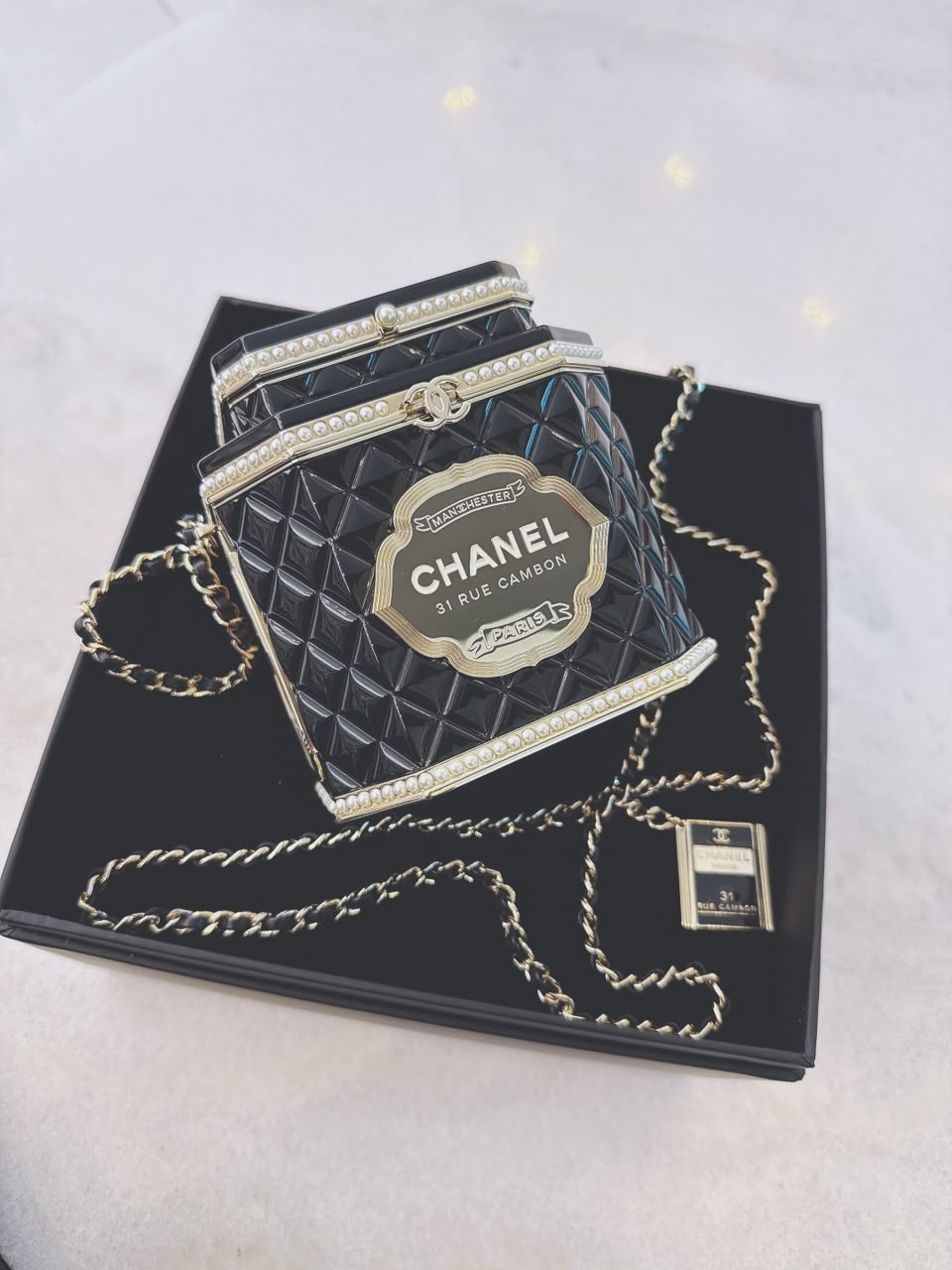 LIMITED EDITION BLACK QUILTED RESIN TEA BOX MINAUDIERE IMITATION PEARL GOLD HARDWARE