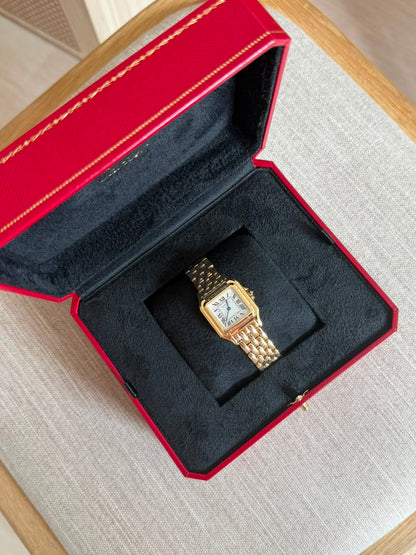 18K YELLOW GOLD PANTHERE DE CARTIER WATCH, MEDIUM MODEL
