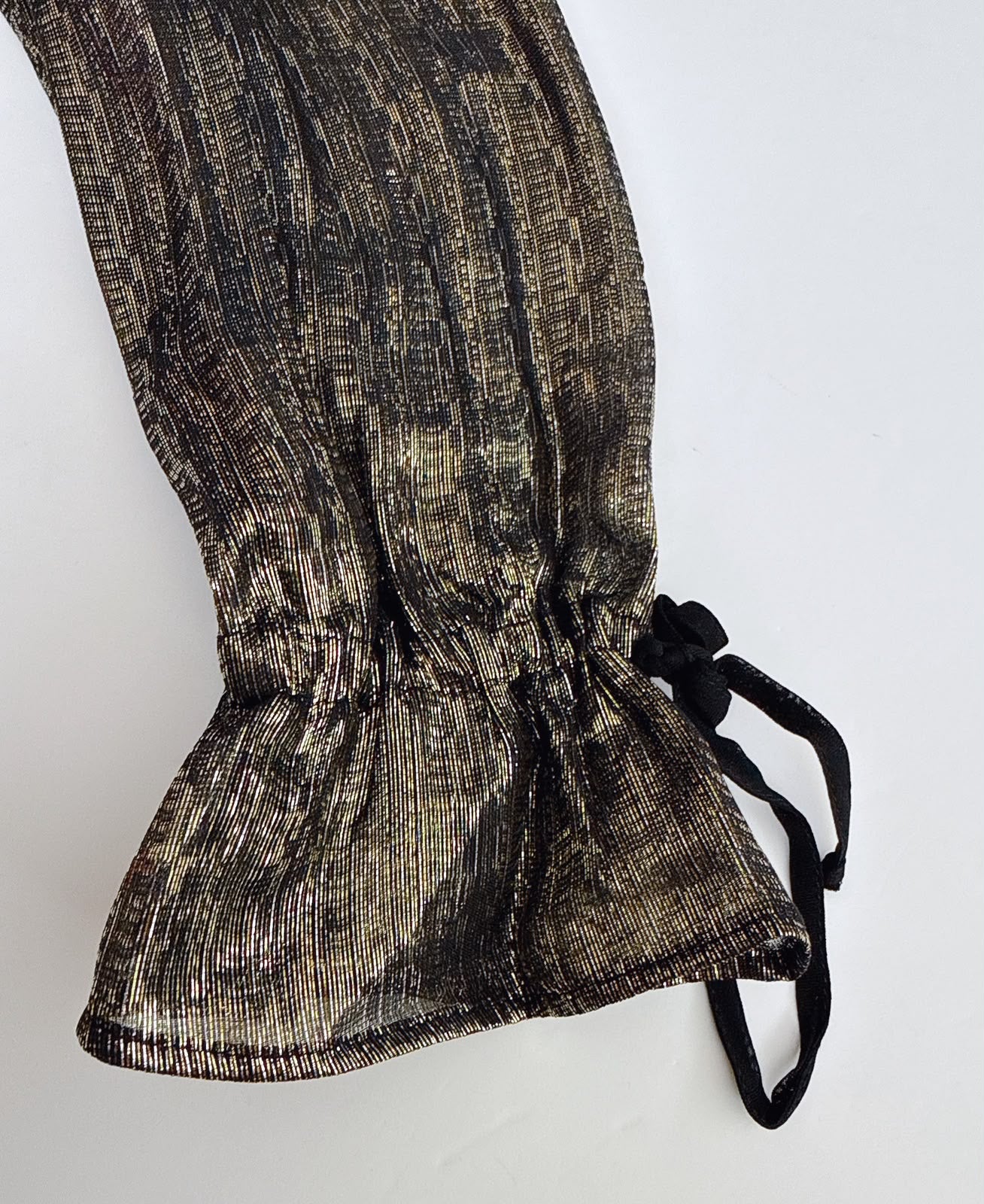 GOLD METALLIC LONG SLEEVES TASSEL DETAIL BLOUSE 38