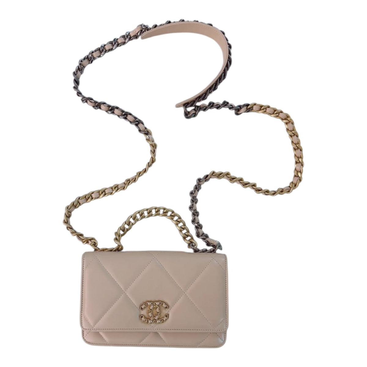 BEIGE LEATHER CHANEL 19 WALLET ON CHAIN