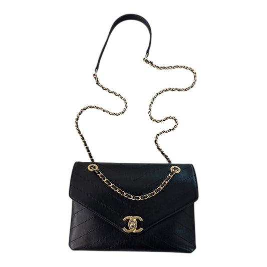 BLACK CHEVRON LEATHER MEDIUM CC ENVELOPE FLAP BAG