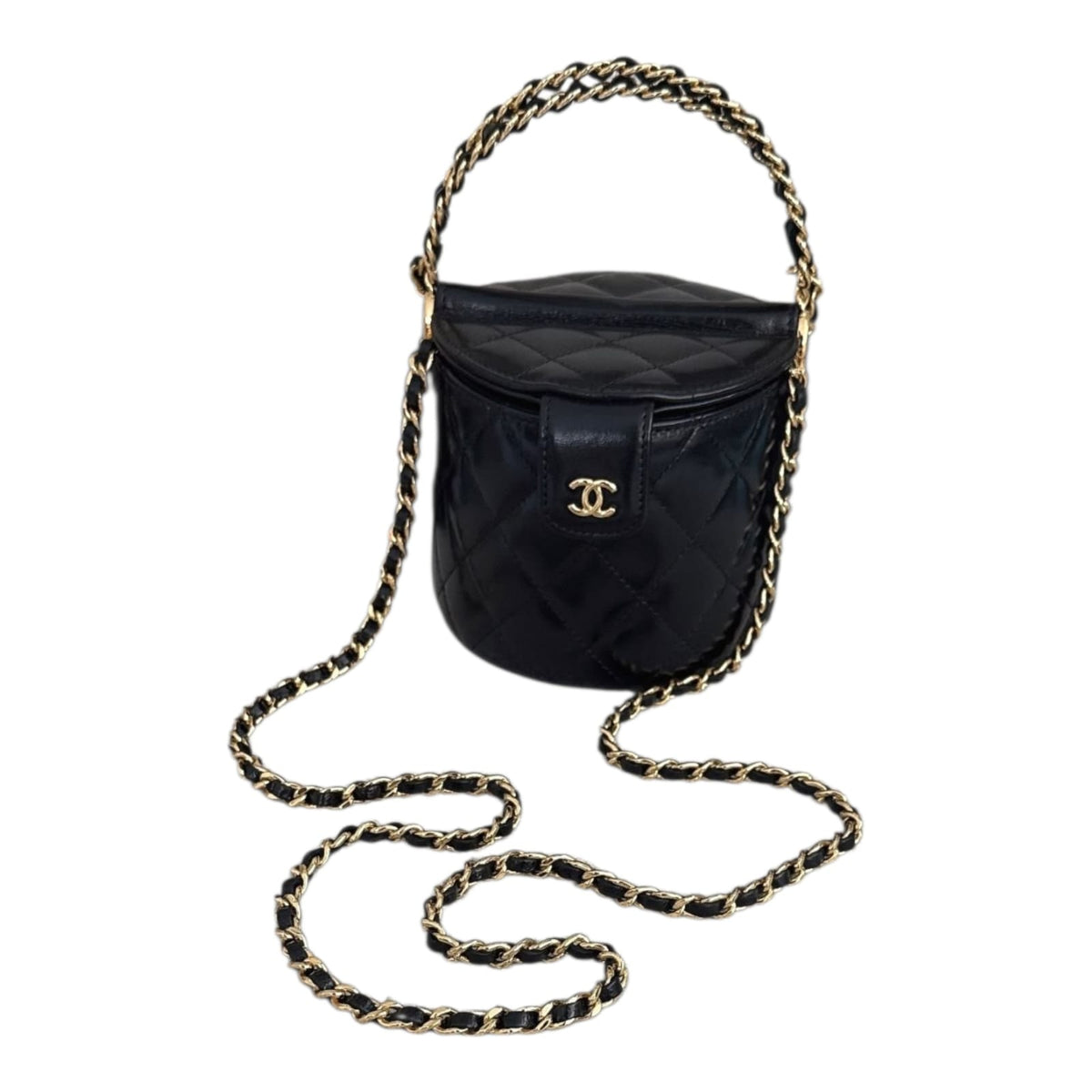 BLACK LEATHER ROUND TOP HANDLE VANITY BAG
