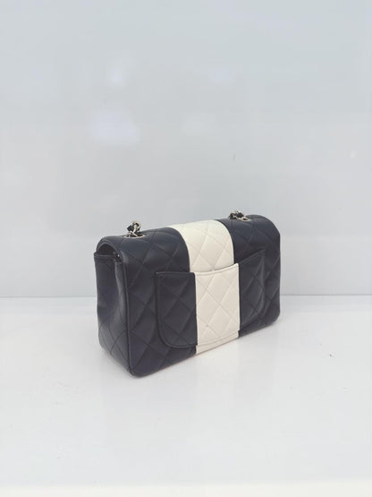 CHANEL BLACK AND WHITE QUILTED LAMBSKIN LEATHER CLASSIC MINI FLAP BAG LIGHT GOLD HARDWARE