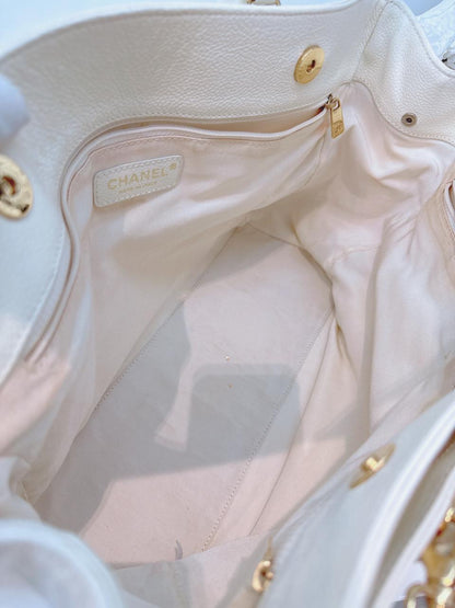 WHITE CAVIAR LEATHER CERF SHOPPER TOTE