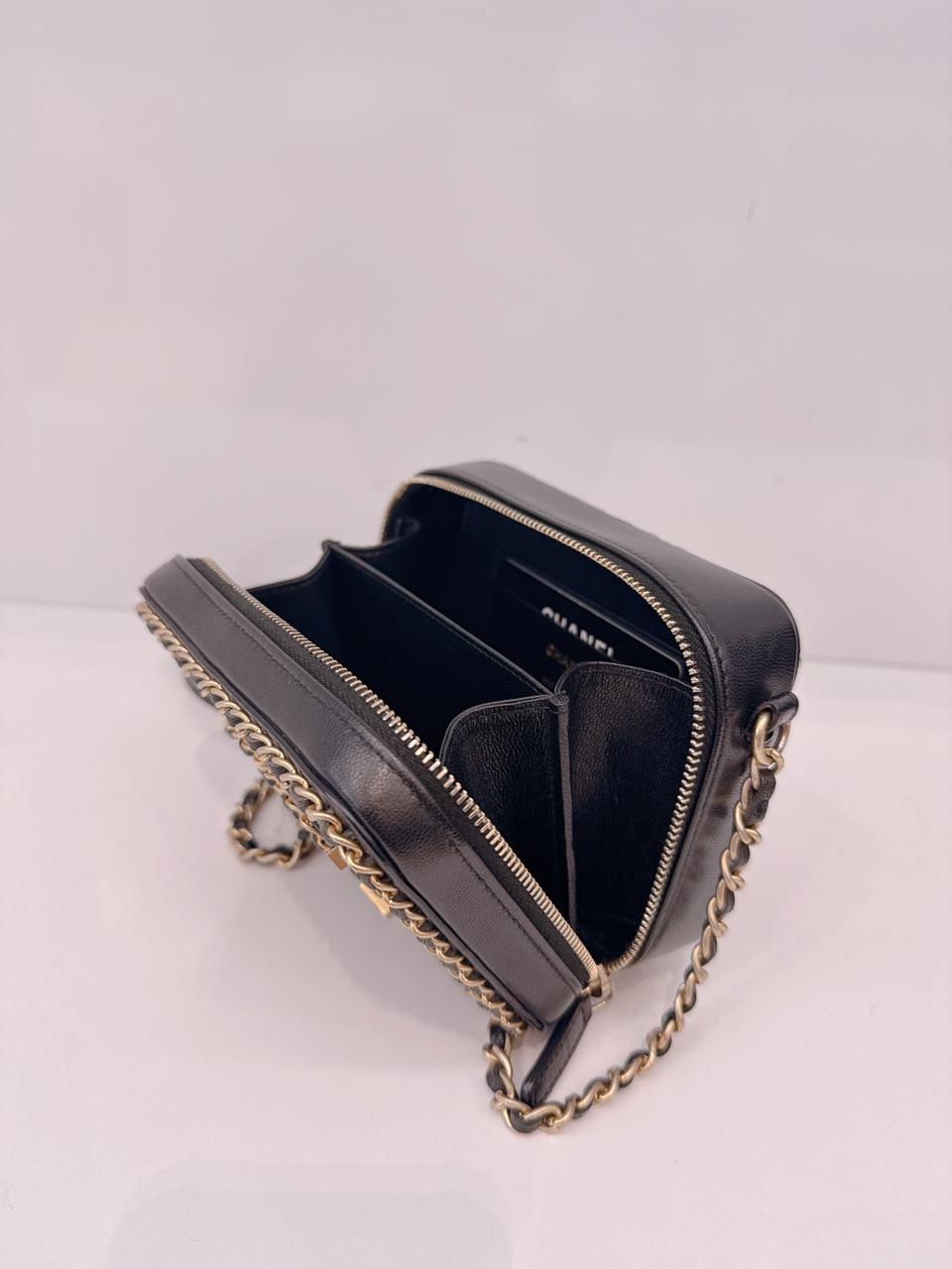 BLACK VANITY CASE WITH FILIGREE CHAIN MINI BAG