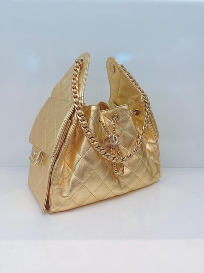 GOLD METALLIC GRAINED CALFSKIN LEATHER SMALL CHANEL 25 BAG