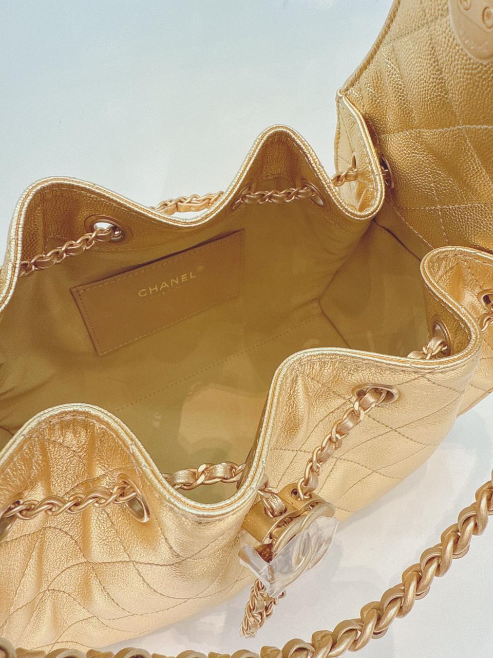 GOLD METALLIC GRAINED CALFSKIN LEATHER SMALL CHANEL 25 BAG