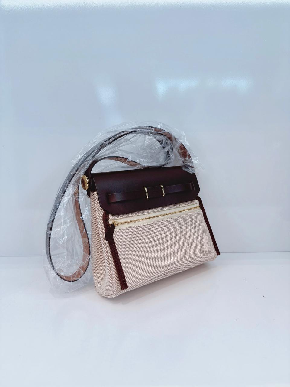 ECRU BEIGE EBENE CANVAS HERBAG MINI ZIP 20 GOLD HARDWARE